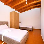 Seascape Villa *